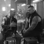 Jason Statham Instagram - @eddiehallwsm No human can visualise the impossible like this man. When Eddie lifted 500kilos off the ground he beat the world record by almost 80lbs. This crushed and annihilated all before it. Most records are beaten by a slice, a kilo or two at most. This one was superhuman strength like we’ve never seen! Eddie re writes the history books, and continues to set goals. Massive respect to the man, and a privilege to spend some time together. #expendables4 📸@danielsmithphotography