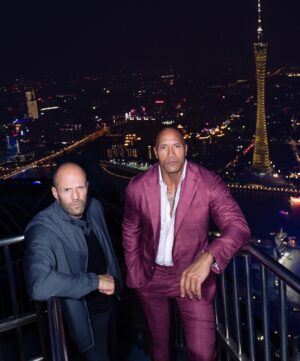 Jason Statham Instagram - Hobbs and Shaw 
Guangzhou China 🇨🇳