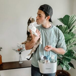 Jayson Blair Instagram - Doing my part to make the world a better place by using sustainable eco friendly cleaning products. which is why Clarence and I are proud to support @grovecollaborative 
They are currently %100 plastic neutral and will be plastic free by 2025.
Plus, I could easily argue that the packaging and smell of the products are so, very, extremely, good looking and effective you will find yourself cleaning more... I did. There's just something extra attractive about a clean space and saving the planet.
To help you kickstart your plastic free home, they are giving you a a free starter kit with your first order. Use 
grove.co/jaysonblairmarch21 get your free gift #grovepartner