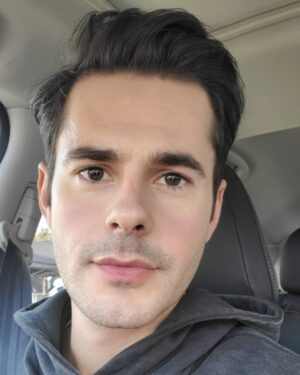 Jayson Blair Instagram - Catch me on 911 on FOX tonight! Had a blast filming with these people. Swipe left to see some pics from set.