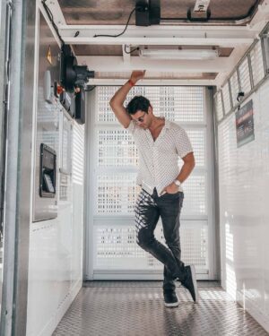 Jayson Blair Instagram - I had a BLAST exploring @thelinq property with my friends. Tons to see and do here. From the Casino to the Promenade, to Zip-Lining, to watching the Sunset over #newvegas in their High Roller Observation Wheel open bar experience. So much fun! #caesarssocialite #linqlife