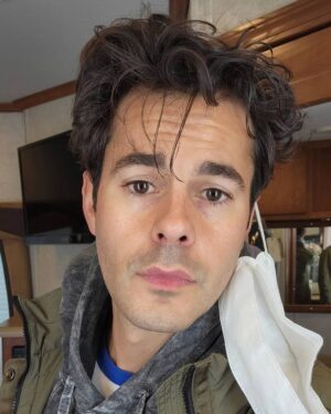 Jayson Blair Instagram - After hair and makeup for @goodtrouble swipe <=== to see before. Which hairstyle do you prefer 1 or 2 🤣
Also, if you're not watching this show, start! It's an essential look into the the struggles we face together in our country... but also funny too!