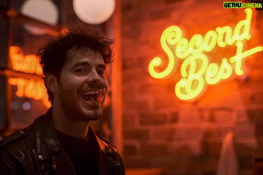 Jayson Blair - 4.2K Likes - Hello 2020... cannot wait to taste your fruit (pun intended). Goodbye to 2019 and the 2nd best version of myself.
Two kisses for the best caption on the 2nd photo.