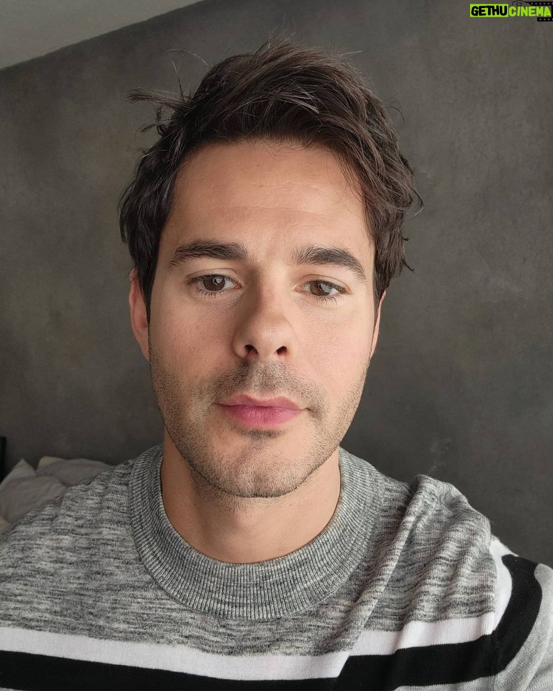 Jayson Blair Instagram - Working remote for @dollfaceonhulu today! So much love for @jweissy @michnader and the most incredible cast and crew! Support your @iatse team y'all!