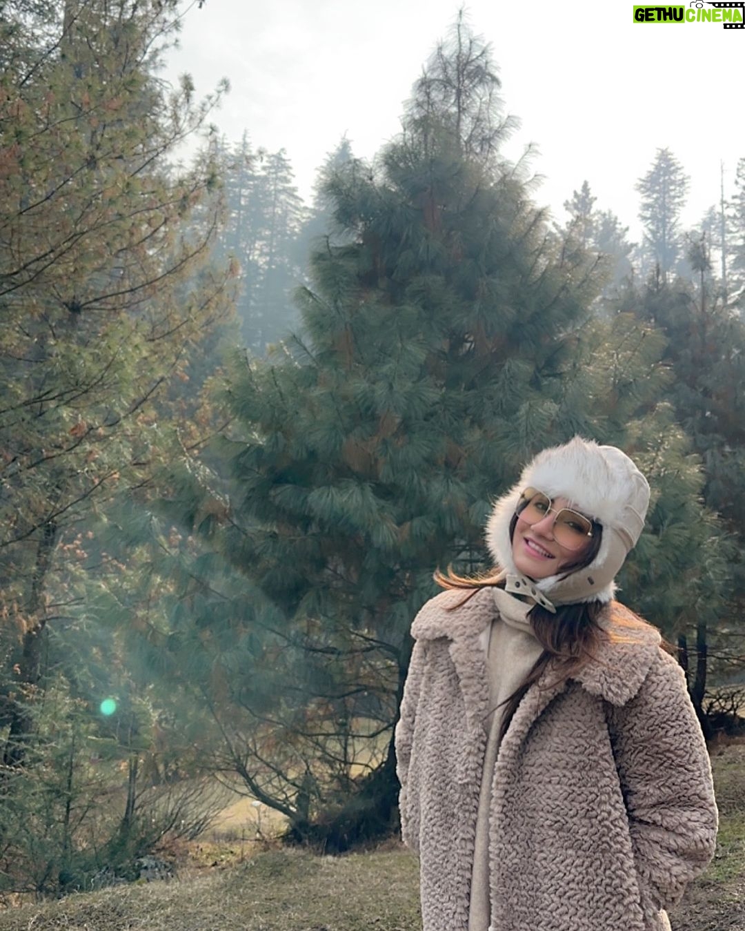 Jazz Sodhi Instagram - Happy New Year Cuties❤️.Thanks for pouring all the love and support for me in 2023 Can’t wait for 2024 to be a lovelier year for you and me🥳🥳🥳🥳🥳 Cheers!🍾🥂love you all❤️ Srinagar, Jammu and Kashmir