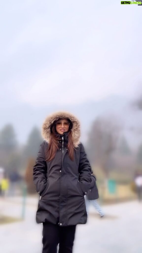 Jazz Sodhi Instagram - 🥳🥳🥳🧐🧐 Chashma Shahi, Jammu And Kashmir, India