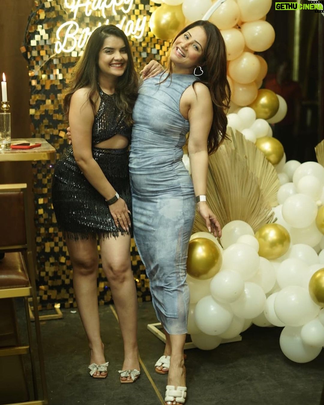 Jazz Sodhi - 0.9K Likes - Happy birthday to my sweetheart ❤️🥳🍾🎂🥂💞🌸photo credit @deepanshunara24 ❤️🍾