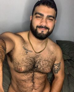 Jazzul Escada Instagram - “You have been criticizing yourself for years and it hasn’t worked. Try approving of yourself and see what happens.” — Louise Hay #bodypositivity #loveyourself #lgbt