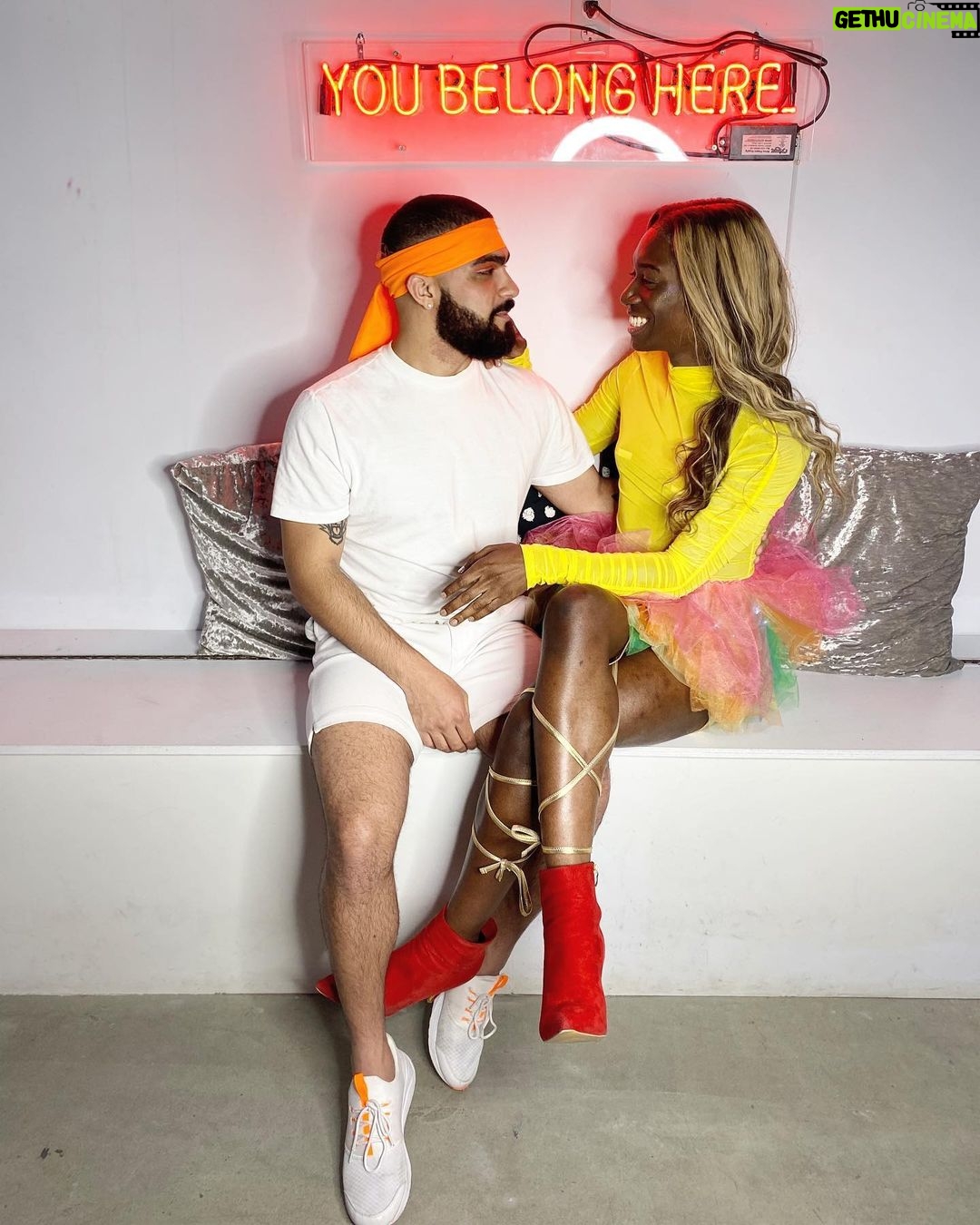 Jazzul Escada Instagram - What do you think @_shyannelindsay is saying to me❓❓ Just me and my main after our Boston Queerly virtual pride performance at @trill.fit.