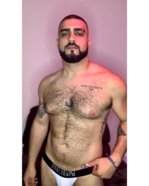 Jazzul Escada Instagram - These pieces  from @reignbystephen are so comfy and soft😩☁️.

Swipe Right ➡️⚡️

LOL. My first post was removed due to instagrams policy 🤣🙄. 🤷🏻‍♂️ Check Twitter 👀🌹