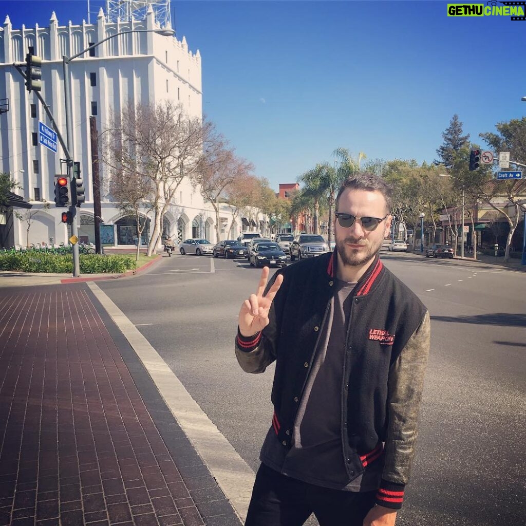 Jean-Baptiste Toussaint Instagram - Fan de L’Arme Fatale catégorie 10. Los Angeles, California