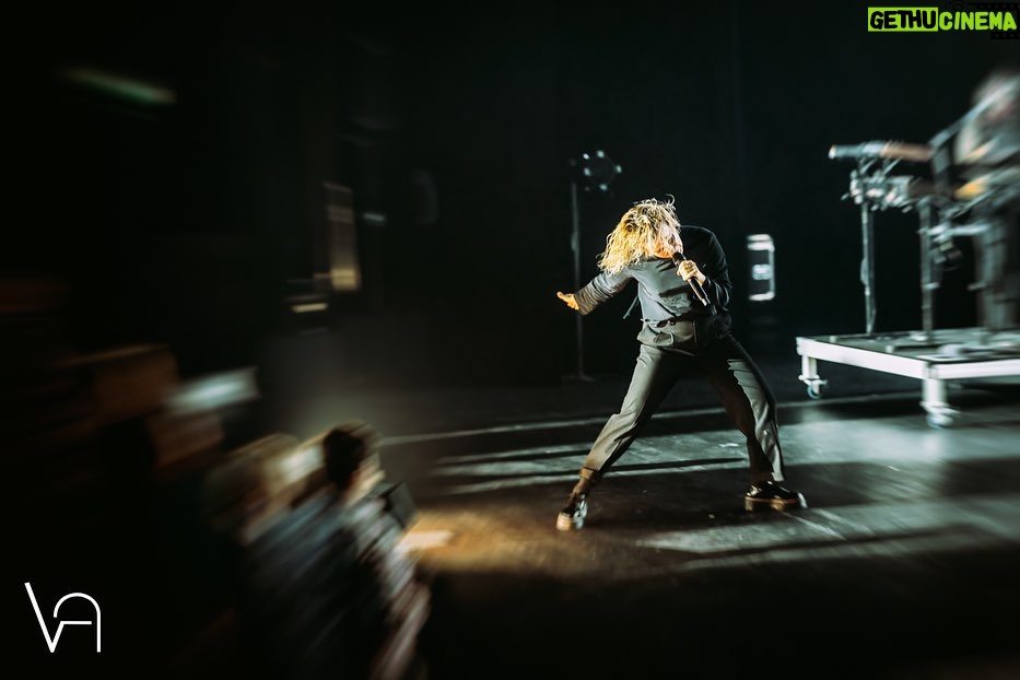 Jeanne Added Instagram - See you tomorrow Paris @festivalchorus 💘 photos @vincentassie 📷 La Seine Musicale