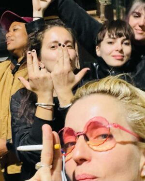 Jeanne Added Instagram - ON EST EN TOURNÉE!!! Rejoignez nous, ce vendredi 11/11 à NIMES @paloma_nimes , et samedi 12/11 à DIJON @lavapeurdijon !!! Come on 🥰🥰🥰 les photos dans l’ordre: 1/ une aire d’autoroute, 2/ bibi, 3/ la section basse batt, 4/ une ville, 5/ de la propreté, 6/ mon seul but, 7/ la section retours plateau, 8/ bcp de beauté au concert de Disiz 💕(merci @magali_1976 pour la photo, à @quaim_lrsy, @les_zeclectiques, et à @astrolabe_orleans 🔥)