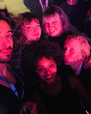 Jeanne Added Instagram - ON EST EN TOURNÉE!!! Rejoignez nous, ce vendredi 11/11 à NIMES @paloma_nimes , et samedi 12/11 à DIJON @lavapeurdijon !!! Come on 🥰🥰🥰 les photos dans l’ordre: 1/ une aire d’autoroute, 2/ bibi, 3/ la section basse batt, 4/ une ville, 5/ de la propreté, 6/ mon seul but, 7/ la section retours plateau, 8/ bcp de beauté au concert de Disiz 💕(merci @magali_1976 pour la photo, à @quaim_lrsy, @les_zeclectiques, et à @astrolabe_orleans 🔥)