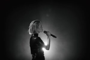 Jeanne Added Instagram - C’était vendredi soir. À la @philharmoniedeparis . Je crois que, pendant plus de 2 heures, nous avons ouvert un portail spatio-temporel. Vous et nous, toutes nos énergies combinées. 
Merci d’avoir été là. Et de nous avoir permis d’être là nous aussi. Prenez soin de vous et les uns des autres. 
Love to you
Love to my 4ever beautiful team
@donturimusic @geagea_verse @amelie.le.roux @nael_kaced @laetitiandiayesroka @anso.amb @golivesi @dulacguillaume @jomartin_jo @virginie_bloo @hannahxkss @elsadorable_ @marie_falleur @benjaminboval @b_r_n_r_f @pelou_pelou @crybabyyeah @wartmusic @liveaffair @naiverecords @bmgfrance  merci @ben.pii pour les photos ❤️ et merci @xulybetofficial pour la petite robe noire, iconic 💋
