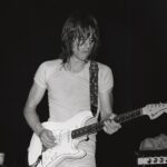 Jeff Beck Instagram - Jammin’ #TBT #Fender #Stratocaster #JeffBeck #JeffBeckMusic #throwbackthursday #guitarist #rockstar #rocknroll #gutiarsofinstagram
