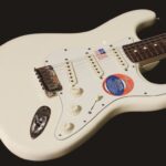 Jeff Beck Instagram - Fender Stratocaster #fender #stratocaster #jeffbeck #guitar #guitarist #musician #classicrock #rocknroll
