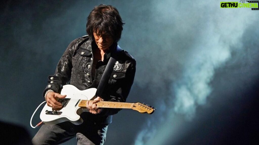 Jeff Beck Instagram - What a night! THANK YOU, COLOGNE! #ewerkcologne