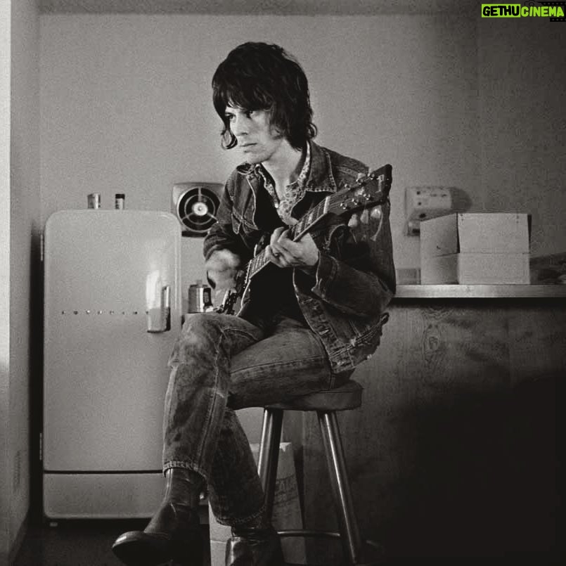 Jeff Beck Instagram - San Francisco 1968 #TBT #SanFrancisco #JeffBeck #Yardbirds #tour #throwback #throwbackthursday