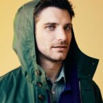 Jeff Ward Instagram - The wonderful @hannaheinbinder asked me about #HACKS and #brandnewcherryflavor for @interviewmag and it was just like when Chappelle interviewed Kendrick. Link in bio @elkin @stephaniedianiphoto @benbarna @rheannewhite