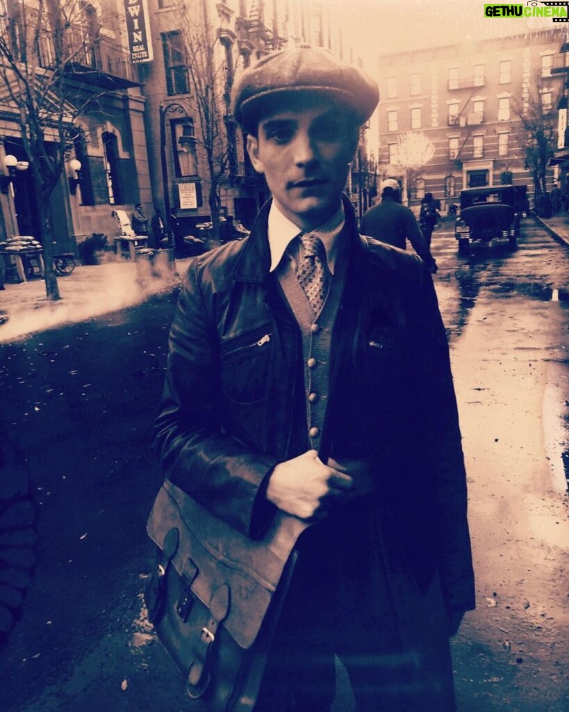 Jeff Ward Instagram - Wednesday May 27 10pm. We back in 1931. @marvel @abcnetwork #agentsofshield New York, New York