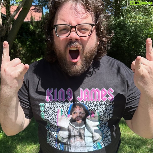 Jen Sutphin Instagram - King James merch available now!! Link in bio or go to https://www.bonfire.com/store/fundiefridays/ (The official version doesn’t look as goofy this was a test shirt lol) @jamesfundiefridays