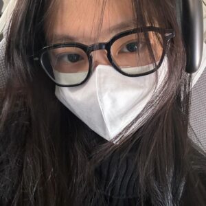 Jennie Kim Instagram - 런던 갔다