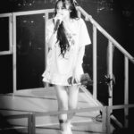 Jennie Kim Instagram - 블링크가 남겨준 마지막 콘서트의 내 모습📷 서울에서 이렇게 우리 블링크랑 함께 마무리 할 수 있어서 너무 행복하고 마음이 뭉클해지는 날이었어요. 내가 생각할 수 있는 가장 큰 숫자만큼 고맙고 사랑해🫶