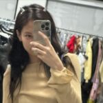 Jennie Kim Instagram - 내일은 드디어 블핑서울콘 하는날 ✌️ 블링크 내일봐~