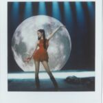Jennie Kim Instagram – 드디어 세상에 공개된 유앤미 🌕🌖🌗🌘🌒🌓🌔 도와주신 모든 분들께 너무 감사드립니다 💛 Performance video by @hanbago_