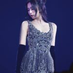 Jennie Kim Instagram - 블링크가 남겨준 마지막 콘서트의 내 모습📷 서울에서 이렇게 우리 블링크랑 함께 마무리 할 수 있어서 너무 행복하고 마음이 뭉클해지는 날이었어요. 내가 생각할 수 있는 가장 큰 숫자만큼 고맙고 사랑해🫶