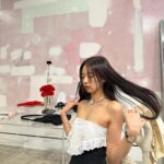 Jennie Kim Instagram - Playing dress up 🎀🛍🧸👗