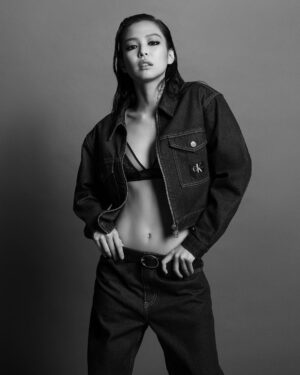 Jennie Kim Instagram - @calvinklein