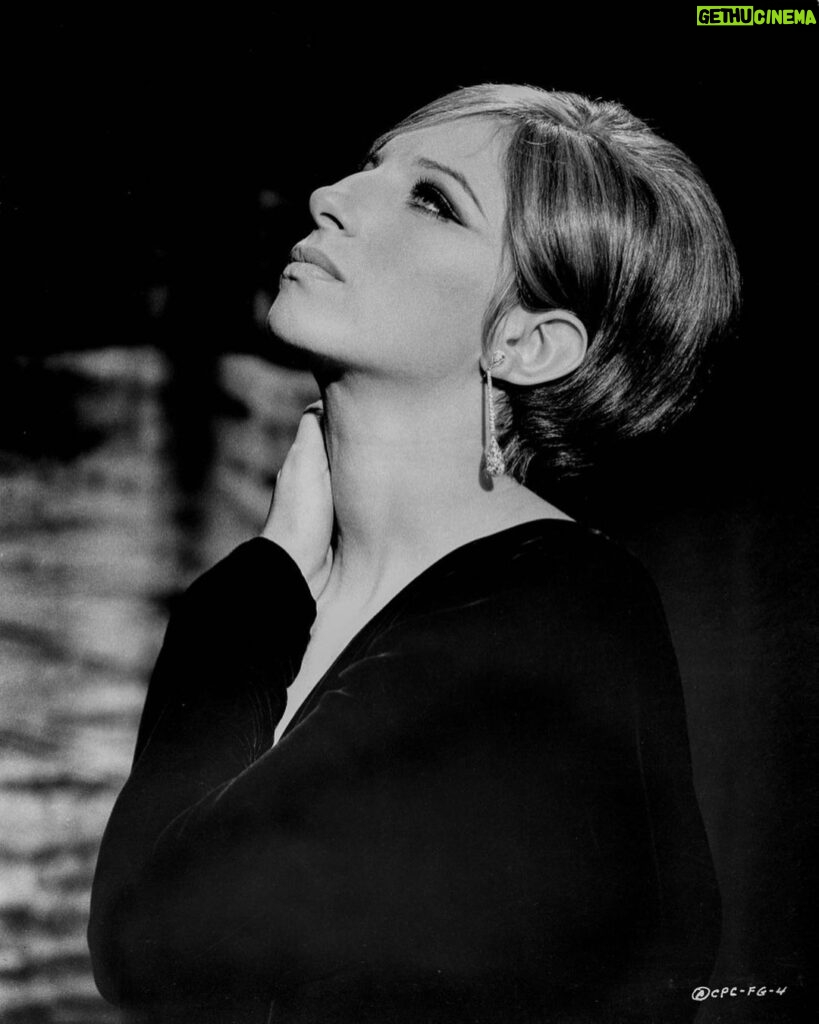 Jennifer Aniston Instagram - Muse, legend, always inspired by the one and only 🤍 Happy @barbrastreisand day ❤️