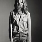 Jennifer Aniston Instagram - Thank you to all the brilliant and beautiful women in my life who sent the most uplifting messages today. Truth be told, I don’t really understand this #challengeaccepted thing…but who doesn't love good reason to support women!  Soooo…. challenge accepted! ⠀ ⠀ And while I have you here, maybe the best way we can support other women is to REGISTER TO VOTE for the issues that affect women. Encourage all your friends, girlfriends, sisters, moms, daughters to do the same. The election is right around the corner, and we need to look out for each other AND love each other! 👩🏽‍🤝‍👩🏻👩🏻‍🤝‍👩🏼👭🏽👩🏿‍🤝‍👩🏼❤️
