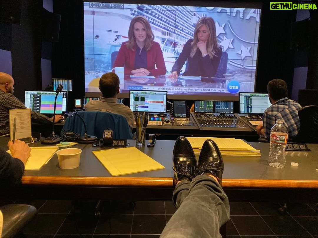 Jennifer Aniston Instagram - TBT, Happy place. LAST episode of @themorningshow Season 1 is up tomorrow! THAT went by fast...😭
