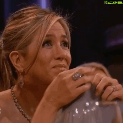 Jennifer Aniston - 4.5 Million Likes - 20 million followers?! That’s a lot of thank you notes! THANK YOU, GUYS 🤗