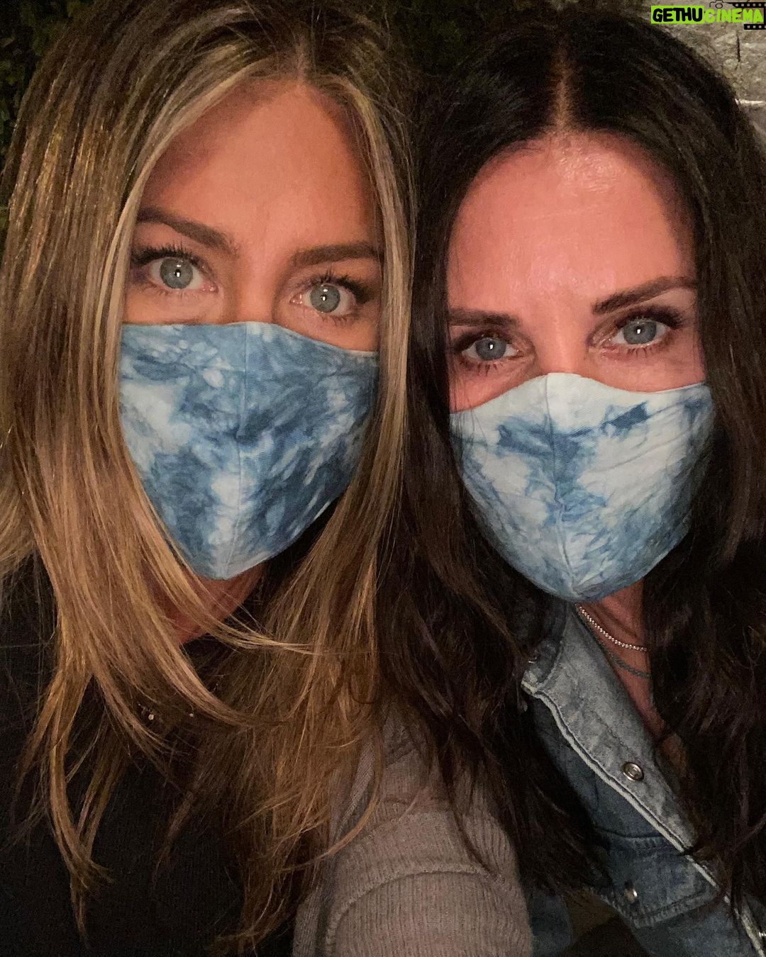 Jennifer Aniston - 5.3 Million Likes - This is our friend Kevin. Perfectly healthy, not one underlying health issue. This is Covid. This is real. ⠀
⠀
We can't be so naive to think we can outrun this...if we want this to end, and we do, right? The one step we can take is PLEASE #wearadamnmask.⠀
⠀
Just think about those who've already suffered through this horrible virus. Do it for your family. And most of all yourself. Covid affects all ages.
PS this photo was taken in early April (he gave me permission to post!). Thank god he has almost recovered now. Thank you all for your prayers 🙏🏼❤️
