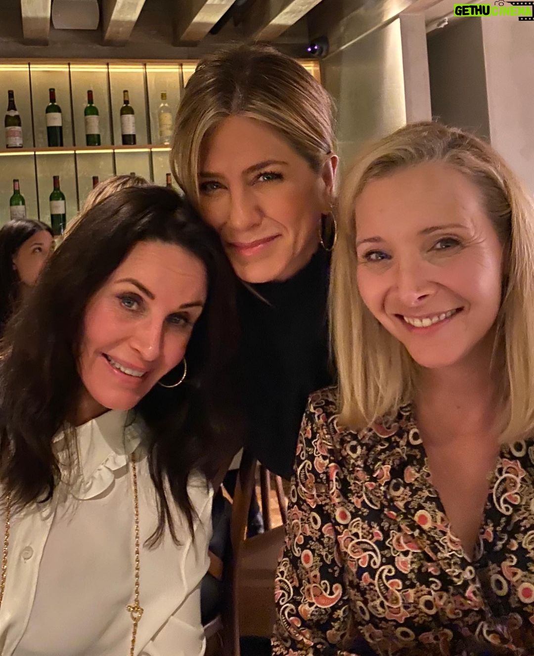 Jennifer Aniston - 5 Million Likes - Please join me in celebrating one of my favorite people on the planet. LISA KUDROW!! 🎈🥳 She’s been my friend and my family for nearly 30 incredible years. I cherish you…I love you, my sweet Floosh. One of the most talented comedians/actors I’ve had the great honor to work with for all these glorious years and more to come!
Happy Lisa’s Birthday! ❤️🤸♀️