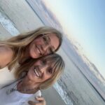 Jennifer Finnigan Instagram - Mama love!!!!! Look at my gorgeous mum. Inside and out. For such a tiny human, she has the biggest heart ❤️ It wasn’t always smooth sailing for us. We’re extremely different people, and often it was like we both spoke a different language….like we couldn’t quite understand each other. But life goes by, and you begin to see that those differences are in fact beautiful, and help you learn from each other. No worthwhile relationship doesn’t have its complexities. And those are always the most rewarding. I’m so grateful for the depth of love and respect and laughter we share. Love you mum!!! 🥰 Nova Scotia