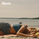 Jennifer Finnigan Instagram - This Sunday October 2nd!!!!!!! Premiere of Season 2 of Moonshine babies!!!!!!!!!!! Come on down to moonshine town #moonshinecbc @moonshineseries @cbcgem @eone_tv Nova Scotia