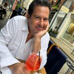 Jennifer Finnigan Instagram - Happy Birthday to my wonderful, kind, funny, patient husband, and the greatest dad. The little things are what make him happy. An afternoon Spritz (pictured here in London lol), a baseball game, a mellow day with his family, a sunset, a swim with his daughter. All the little things I sometimes take for granted, he appreciates, and so that reminds me to do the same. We love you @jonnysilverman !!!!!!! Thanks for making life so fun ❤️❤️❤️❤️❤️ London, United Kingdom