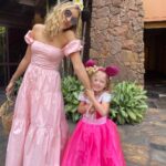 Jennifer Finnigan Instagram - Happy Mother’s Day, amazing, hardworking, loving Mammas. Basking in gratitude that this crazy kid chose me to be her mom. She teaches me so much on the daily. It’s never easy, she’s what I’ve discovered is called a “Spirited Child” (which should be in the every day parent vernacular!). But it’s the difficulties that make it rewarding, as cliche as that may sound. Her exuberance, her sharp perception, her Uber sensitivity, her rapid-fire mood swings, her empathy, her obsessions….she hears everything louder, feels everything more, and her heart is as big as the sea. Never change, my little wonder. I’ll do everything in my power to help navigate you through this journey to adulthood, with love and humor and patience (well…this one runs out occasionally ;). You’re going to move mountains. #happymothersday #mygirl 💕💕💝💝