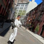 Jennifer Finnigan Instagram - Happy girl in NYC ☺️😎 #nyc #iloveny West Village