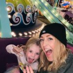 Jennifer Finnigan Instagram - So grateful for my little fam today. Had the greatest day at EJ’s first theme park yesterday!!! She was so brave!!! Happy Thanksgiving to you and yours, may your holiday be filled with love and health and joy and laughter!!!!! 🦃🍁 🥧 🧡💛🤎 #happythanksgiving Universal Studios Hollywood