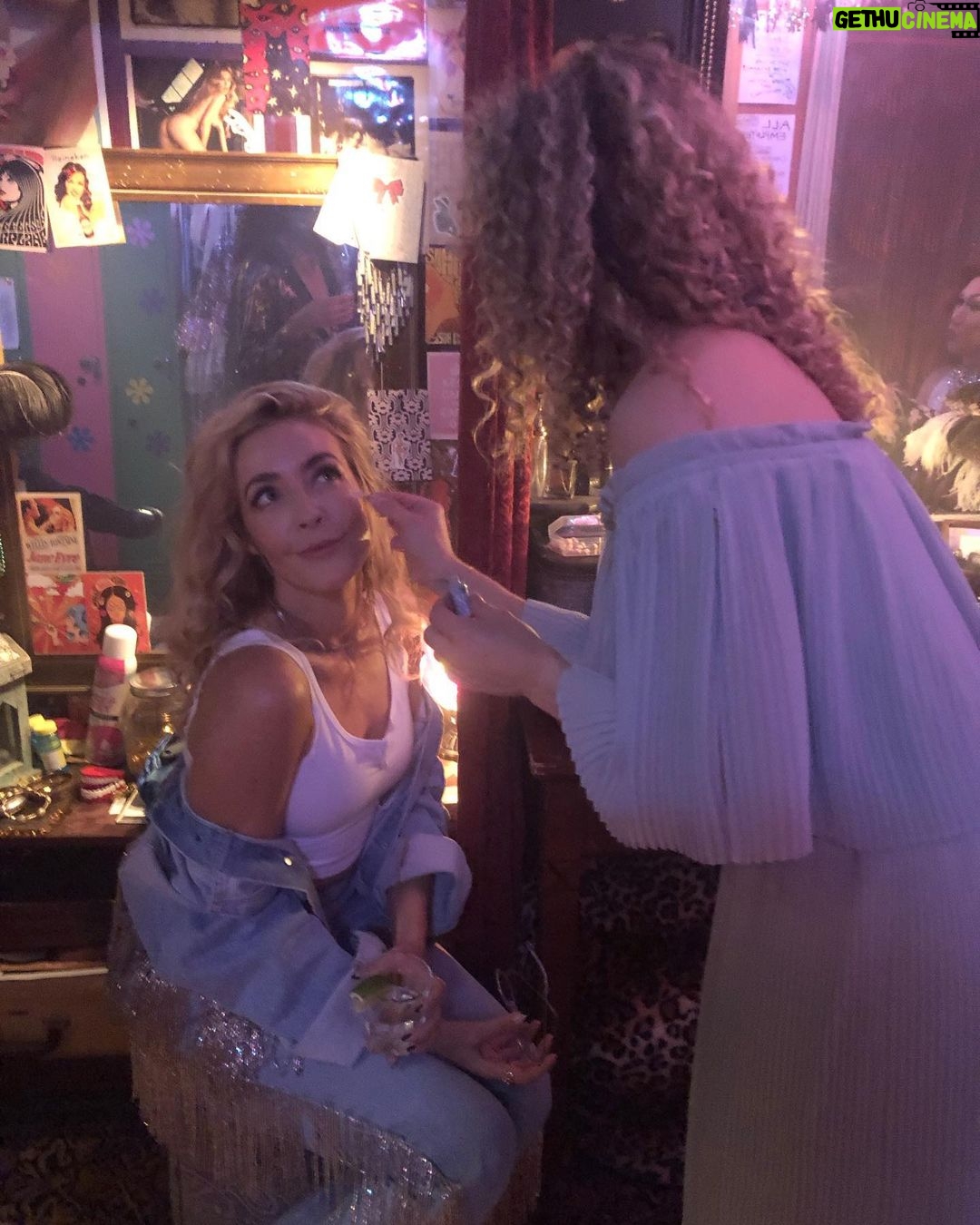 Jennifer Finnigan Instagram - Oh man. Bring back those Studio 54 days (yes, before my time…but I woulda been there dancin’ my boots off, wearing alllllll the fringe)….SO fun last night at #nightfeverLA being back out in the world, getting dressed up and dancing our cares away. Haven’t had a night like that in LA since pre-Covid days. Felt good ❤️🕺🏼💃🏼 @jfiproductions #studio54 #discofever #tequila Hollywood
