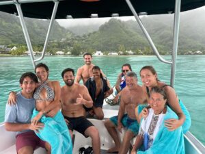 Jennings Brower Instagram - Maruuru, Moorea❤️🏝️🎄