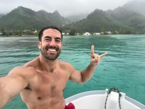 Jennings Brower Instagram - Maruuru, Moorea❤️🏝️🎄