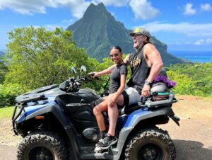 Jennings Brower Instagram - Maruuru, Moorea❤️🏝️🎄