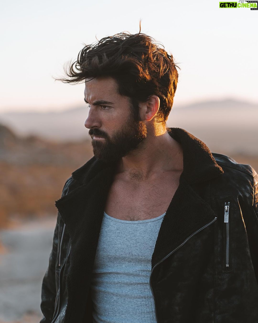 Jennings Brower - 4.4K Likes - “Patience isn’t my Strongest Suit.” -Wolverine❌
Who wants to make a movie?👀🎥🎬
AMAZING shots of one of my favorite superheroes, #Wolverine , by my brother @samussphoto 📸
#marvel #deadpool3 #actor #cosplay #wolverinecosplay #xmen